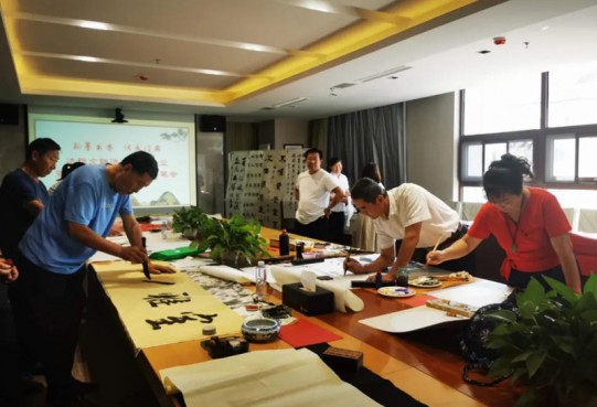 首屆“萬創(chuàng)杯”書畫活動之書畫筆會圓滿舉辦